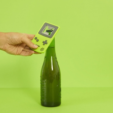 Bottle Opener Magnetic Start Game Green
