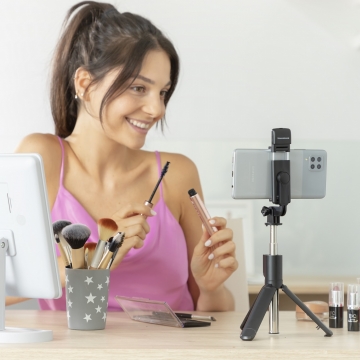 Tripod for Mobile Phone with LED and Remote Tridiex