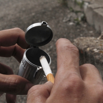 Pocket Ashtray with Keyring Garbage Can