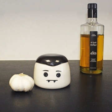 Vampire Garlic Roaster and Storage