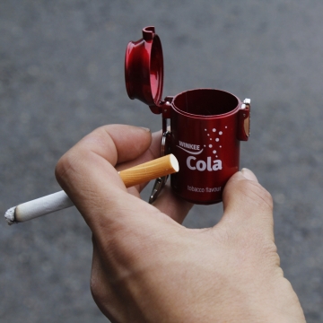 Σταχτοδοχείο Τσέπης με Μπρελόκ 2go Cola Can