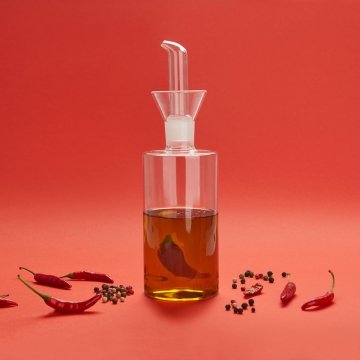 Cruet Chilli