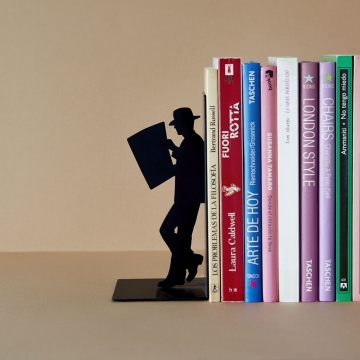 Bookend The Reader black metal